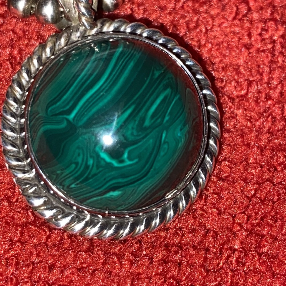 Beautiful Silver necklace with green stone